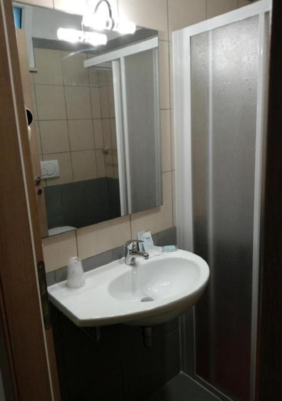Hotel Nautilus Cattolica Habitación foto