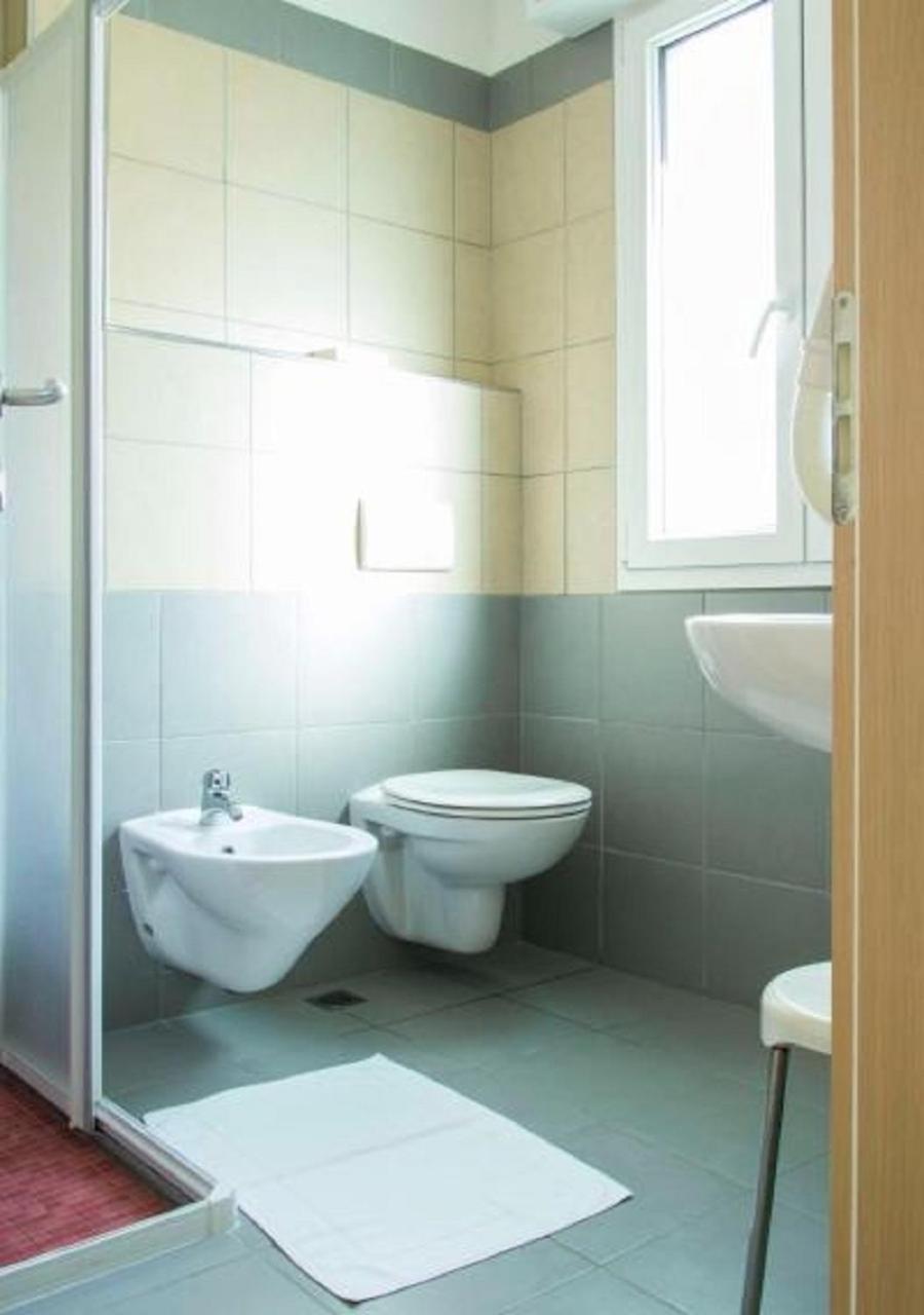 Hotel Nautilus Cattolica Habitación foto