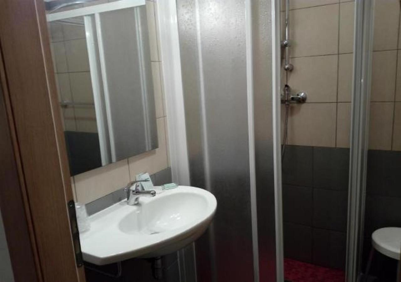 Hotel Nautilus Cattolica Habitación foto